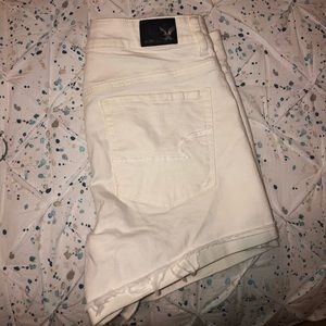 White American Eagle high waist shorts!